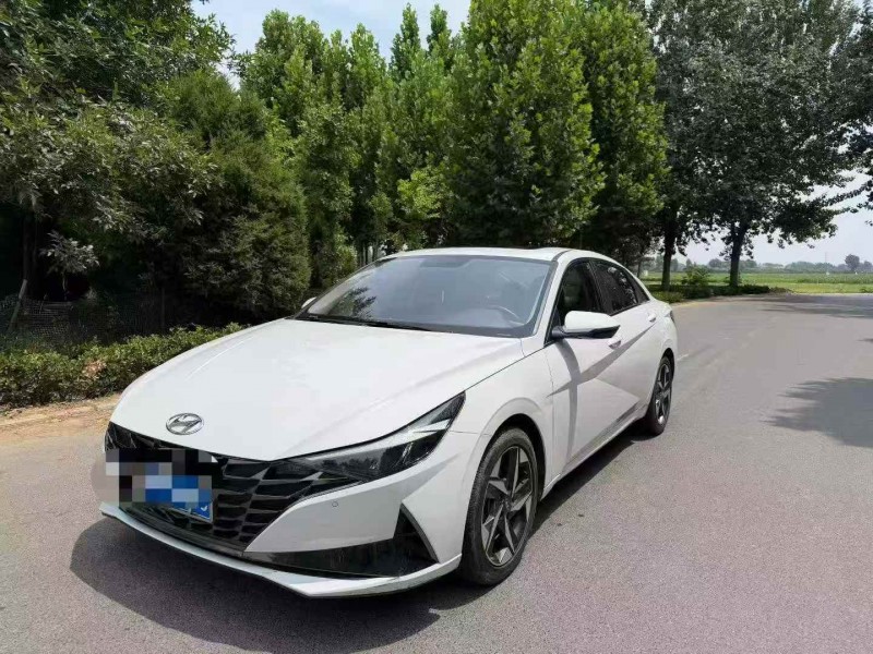 新乡22年现代伊兰特2