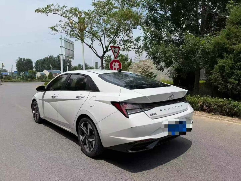 新乡22年现代伊兰特7
