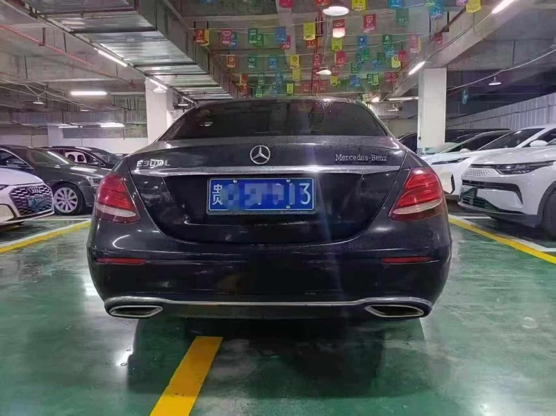 黔西南18年奔驰E9