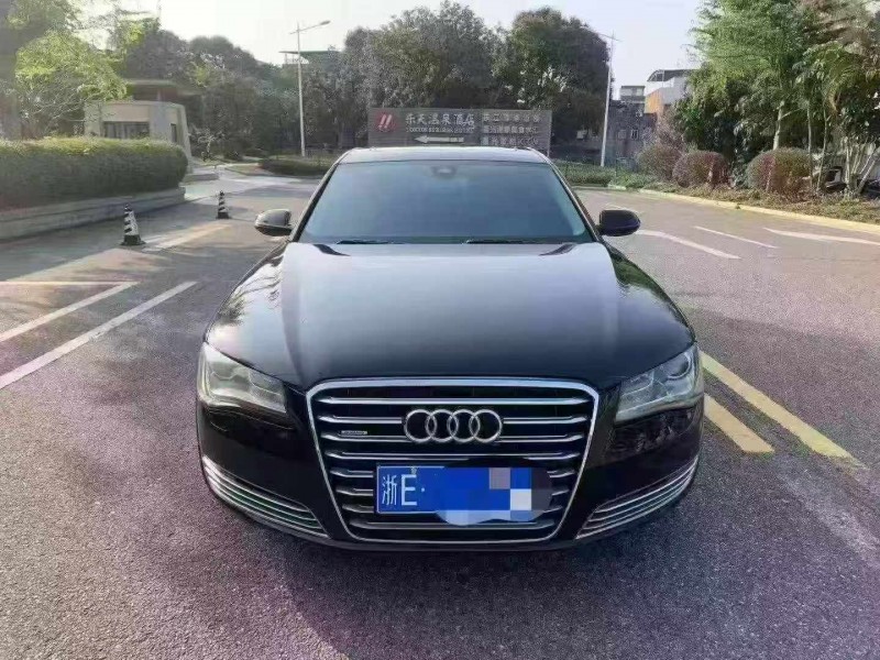 珠海14年奥迪A8L1