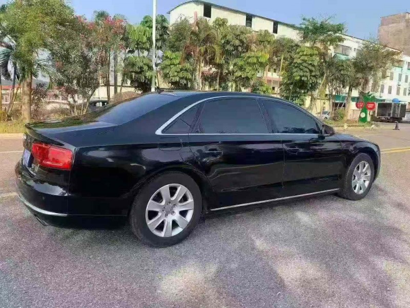珠海14年奥迪A8L6