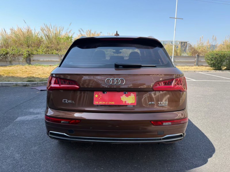 广州18年奥迪Q58