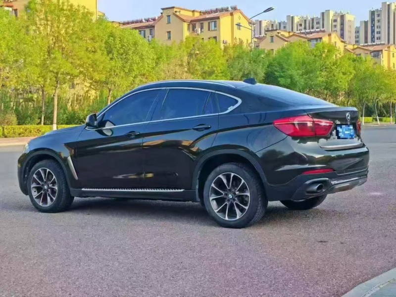 承德17年宝马X68