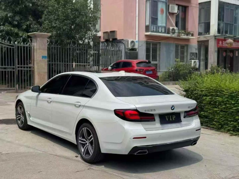 新乡22年宝马5系9
