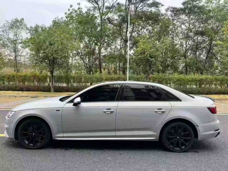 广州18年奥迪A4L3