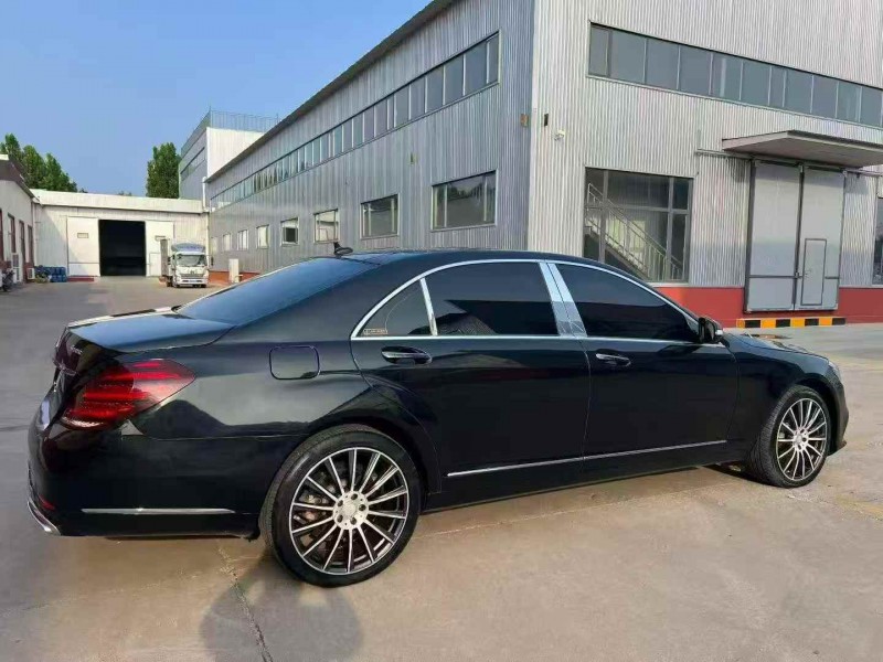 东营11年奔驰S8