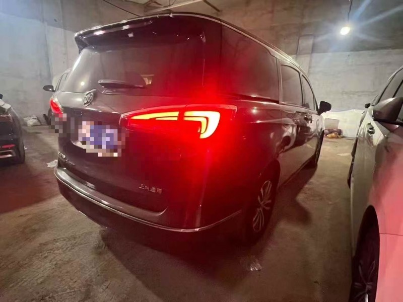 太原17年别克GL87