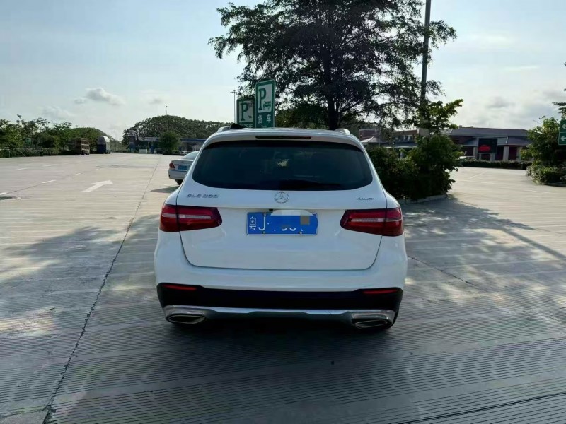 广州17年奔驰GLC9