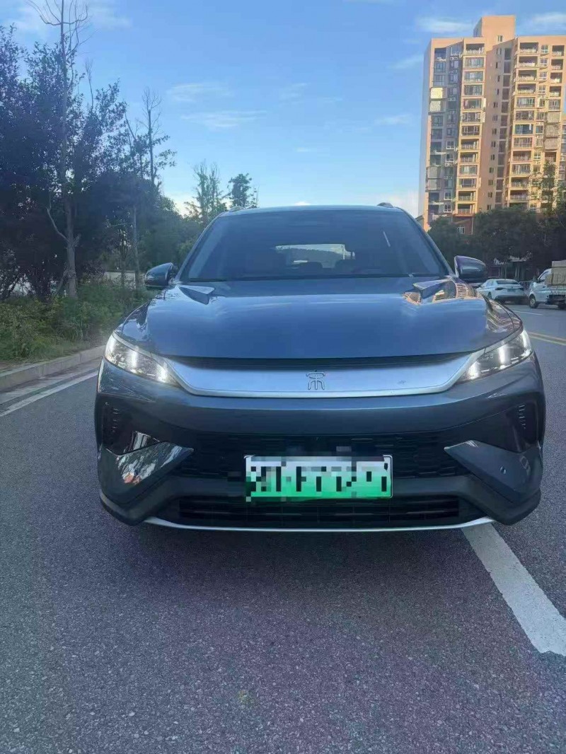 张家界25年比亚迪宋1