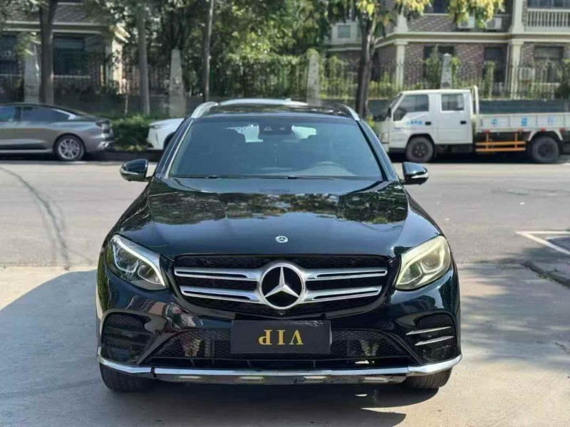 新乡19年奔驰GLC1