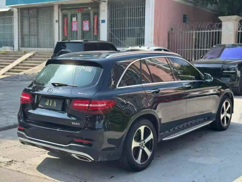 新乡19年奔驰GLC9