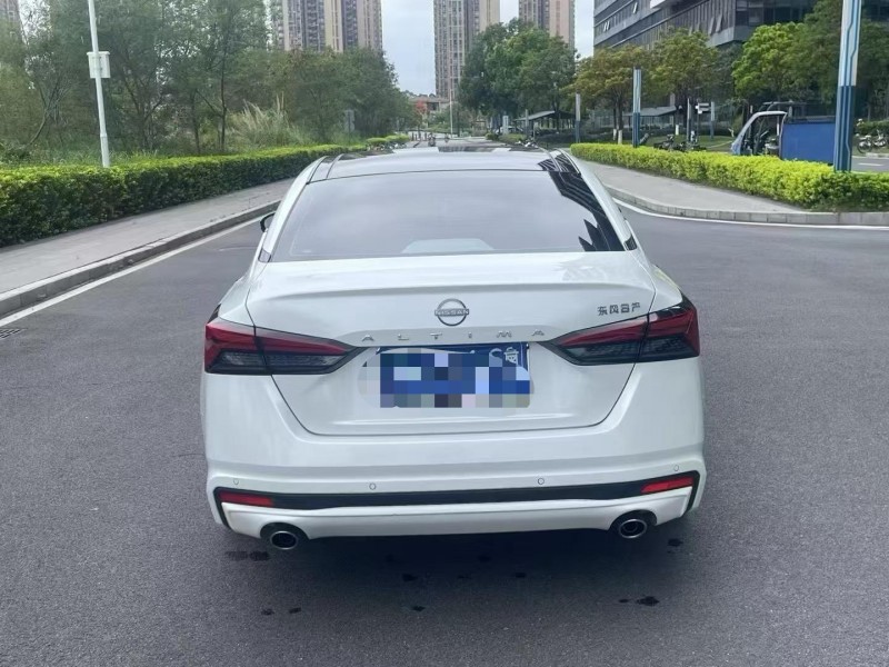 东莞23年日产天籁5