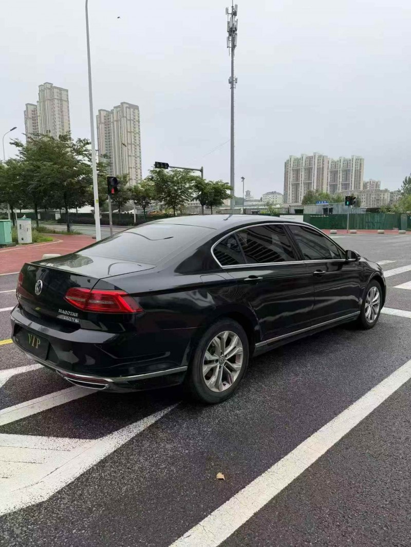 济宁18年大众迈腾7