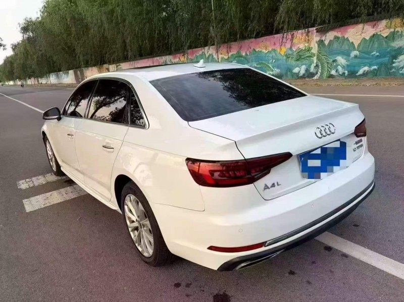 淄博19年奥迪A4L8