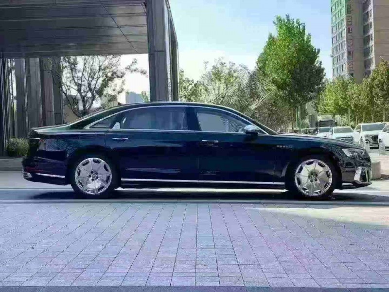 徐州23年奥迪A8L7