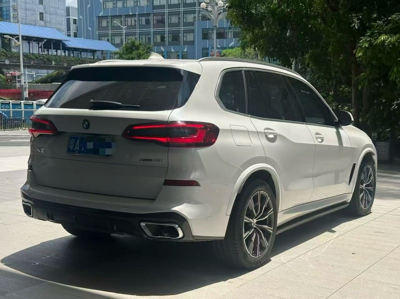 深圳20年宝马X57