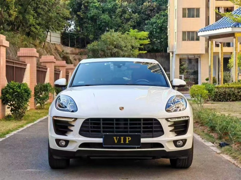 江门17年保时捷Macan1