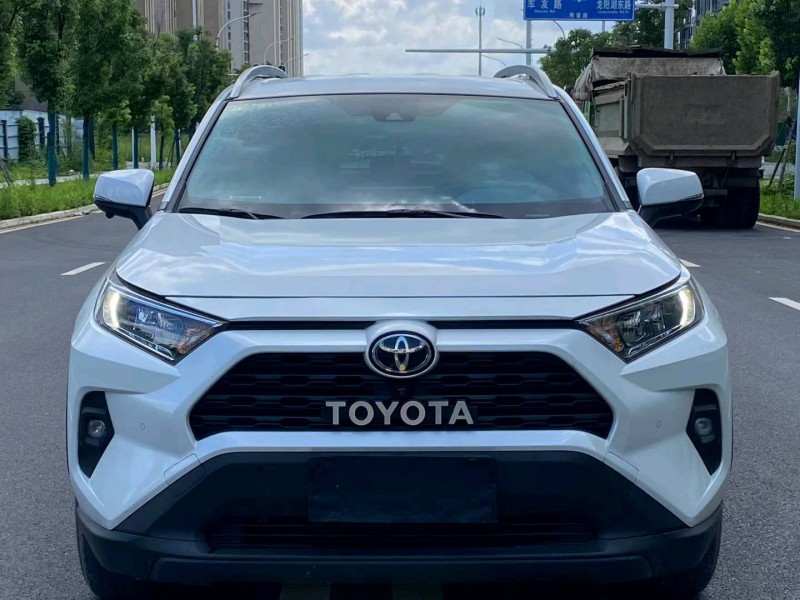 武汉24年丰田RAV41