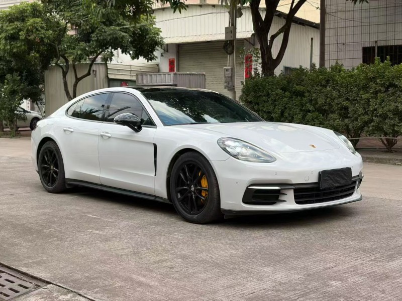 珠海19年保时捷帕拉梅拉2