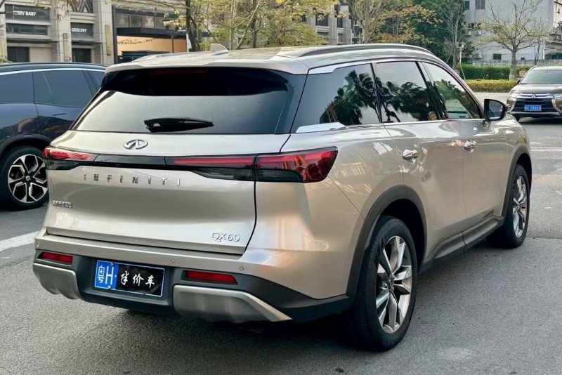 汕头25年英菲尼迪QX606