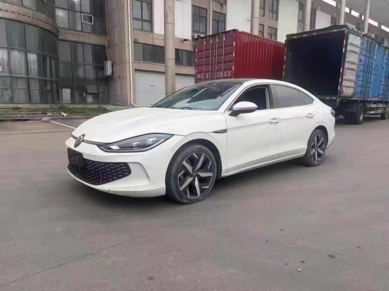 绍兴22年大众凌渡2