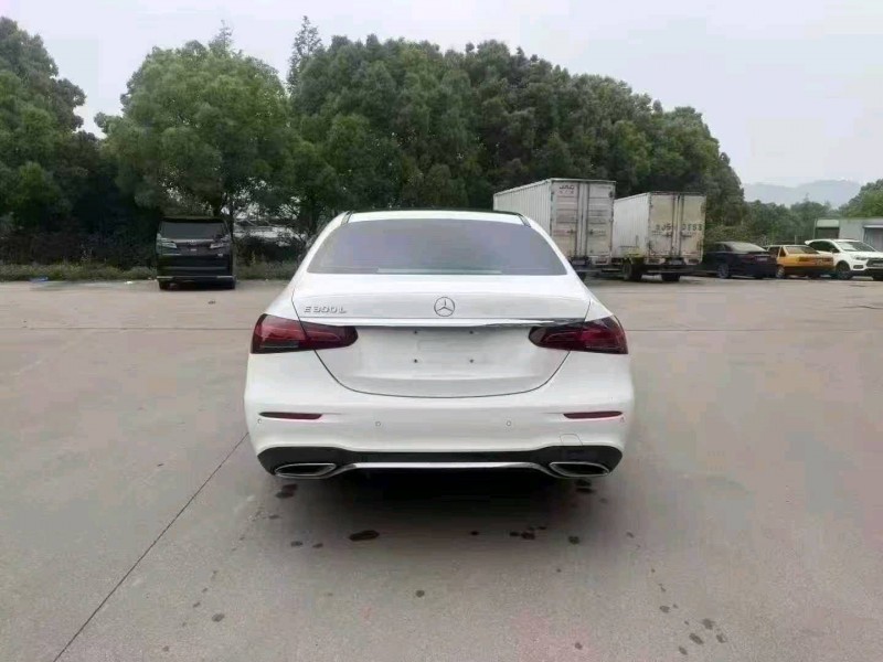 金华21年奔驰E7