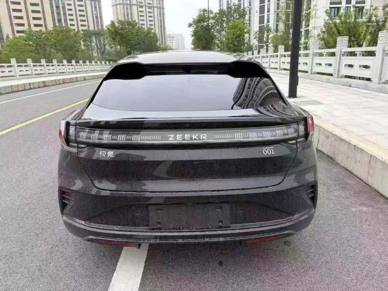 湖州26年极氪汽车0018