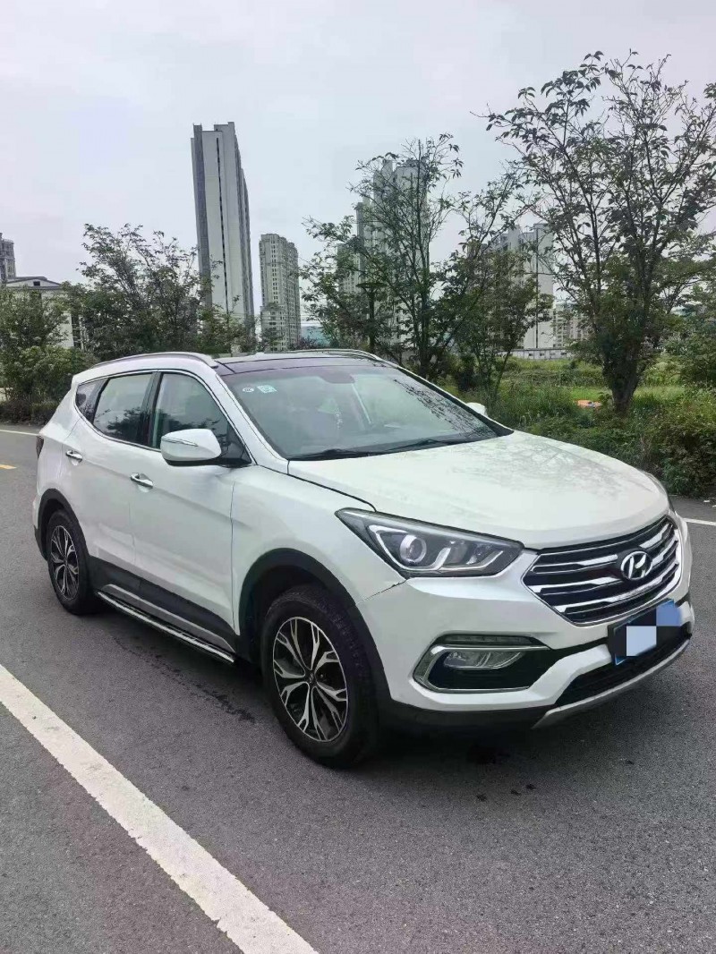 嘉兴17年现代新胜达2