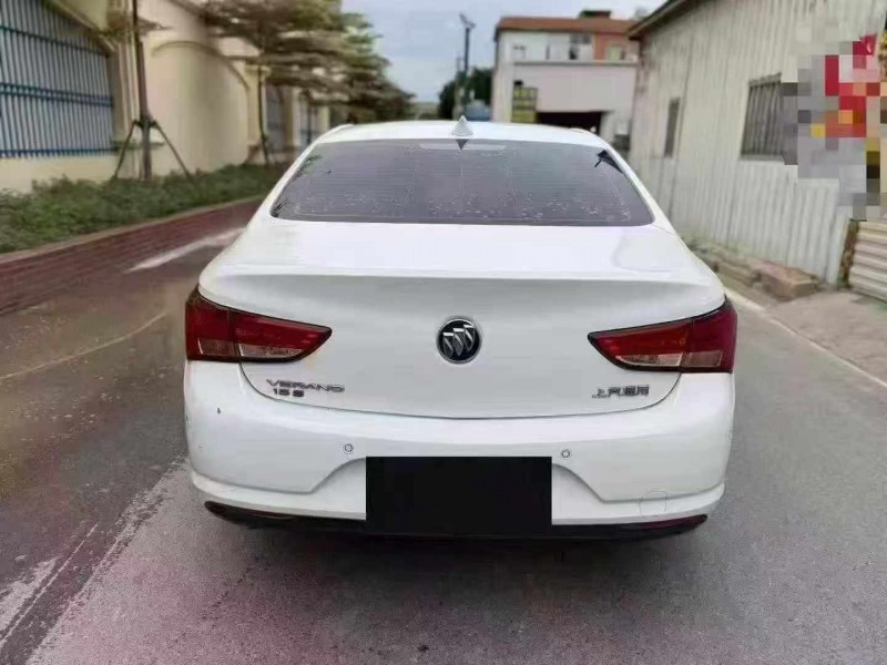 南平19年别克威朗7