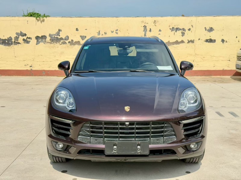 济宁17年保时捷Macan1
