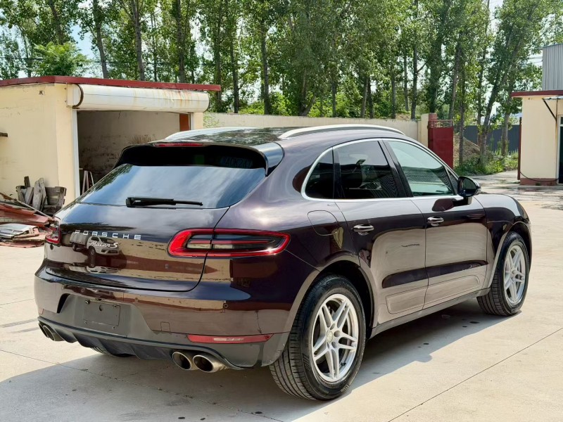 济宁17年保时捷Macan5