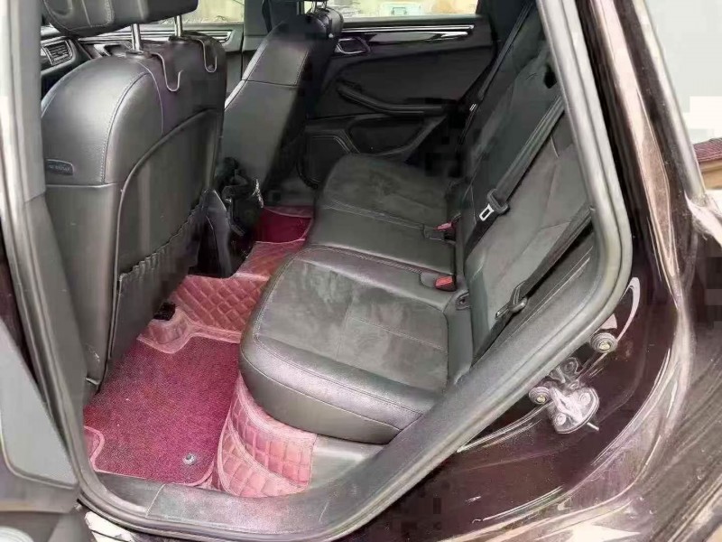 青岛15年保时捷Macan4