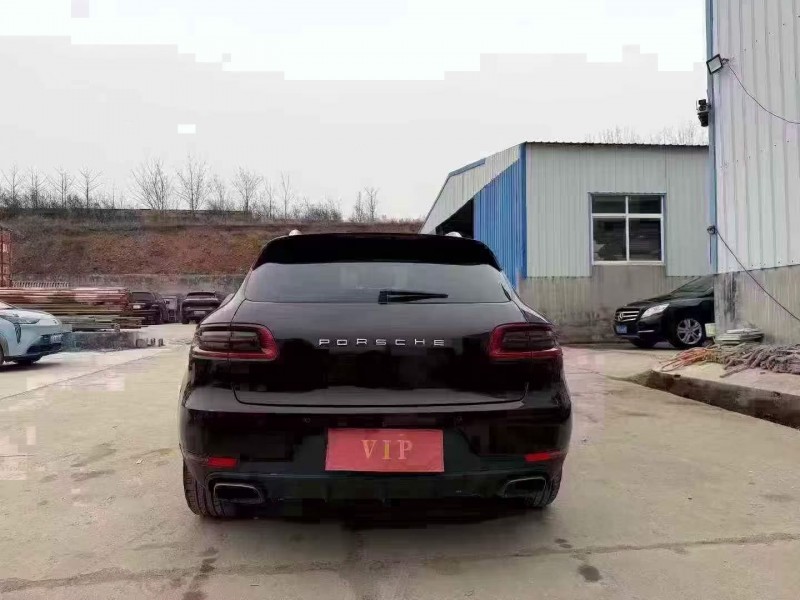 青岛15年保时捷Macan6