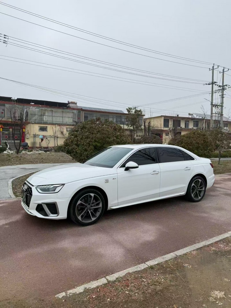济宁21年奥迪A4L2