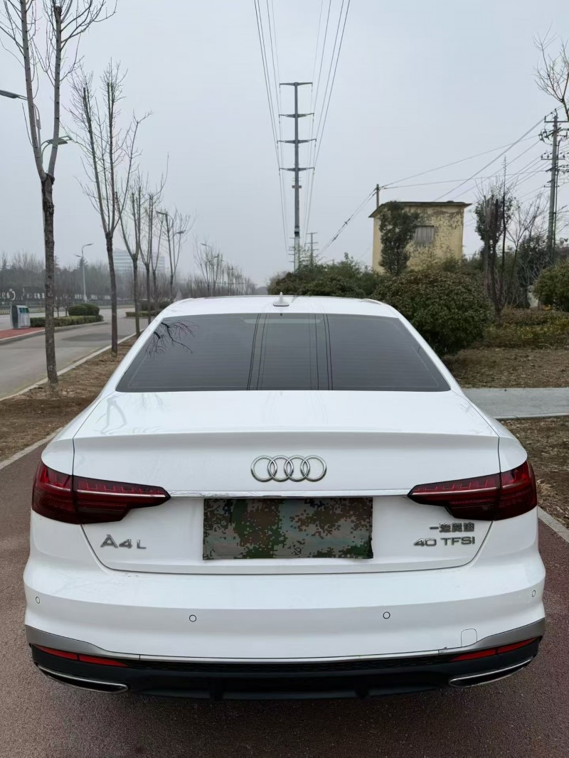 济宁21年奥迪A4L6