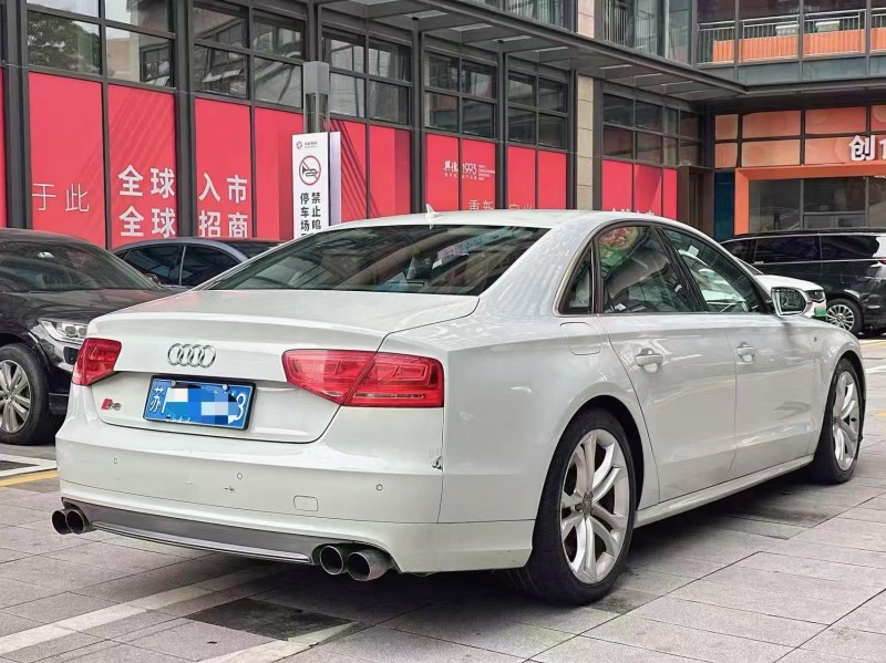 深圳13年奥迪S88