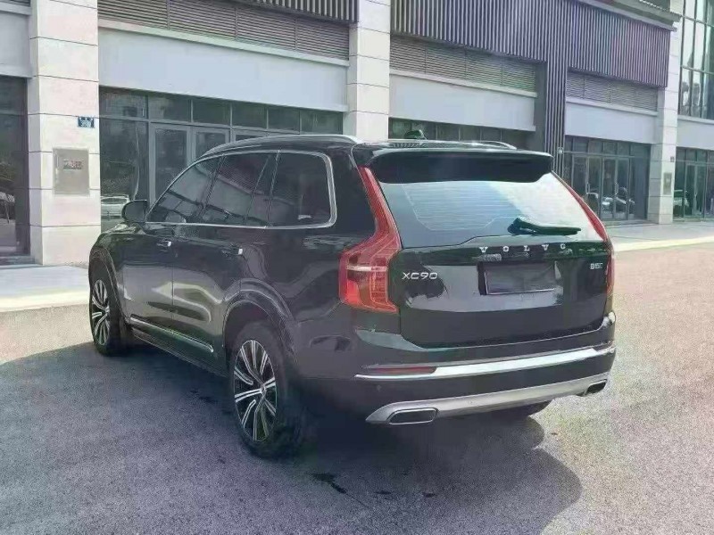 重庆20年沃尔沃XC609