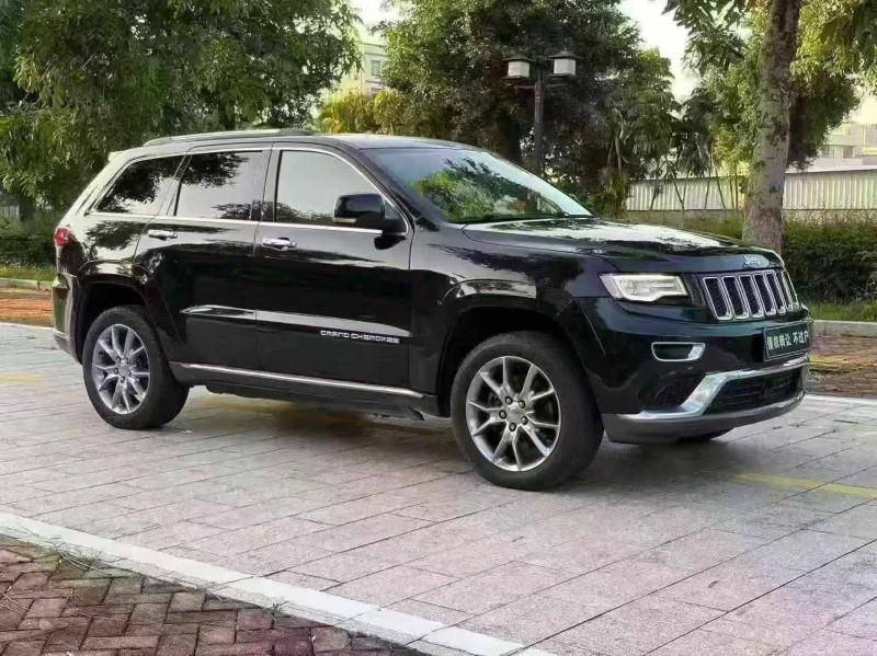 珠海16年Jeep大切诺基3