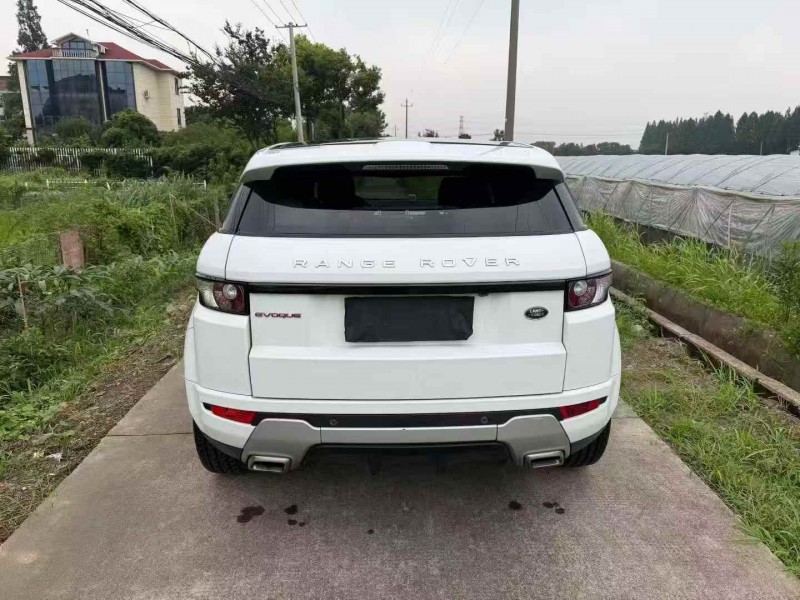 湖州15年路虎极光8