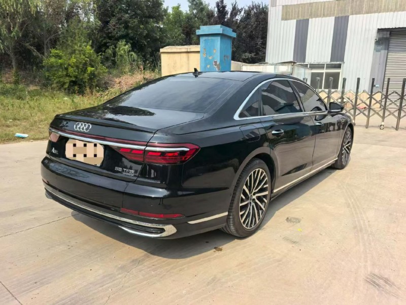 济宁25年奥迪A8L8