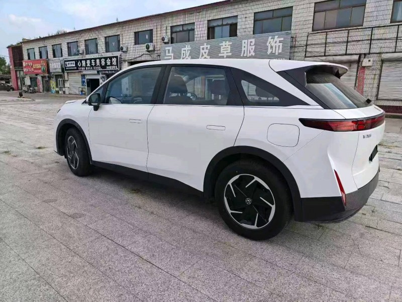 保定24年启辰VX68
