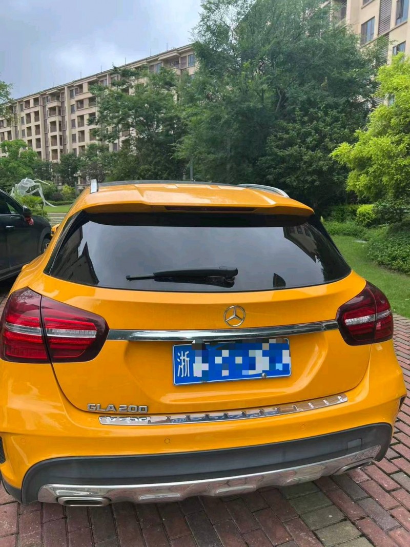 长沙19年奔驰CLA3