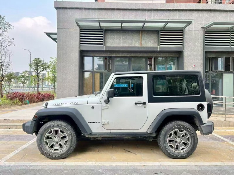 佛山17年Jeep牧马人2