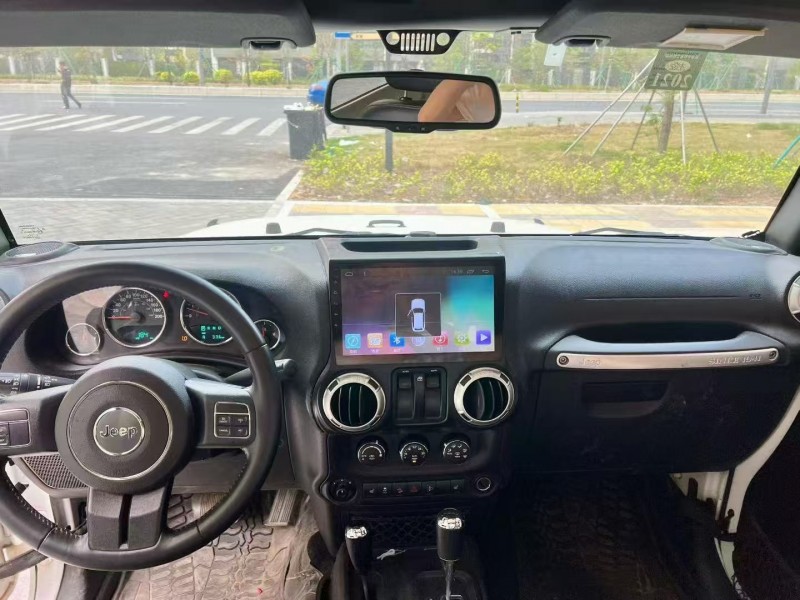 佛山17年Jeep牧马人8