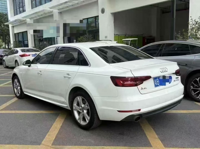 深圳18年奥迪A4L7