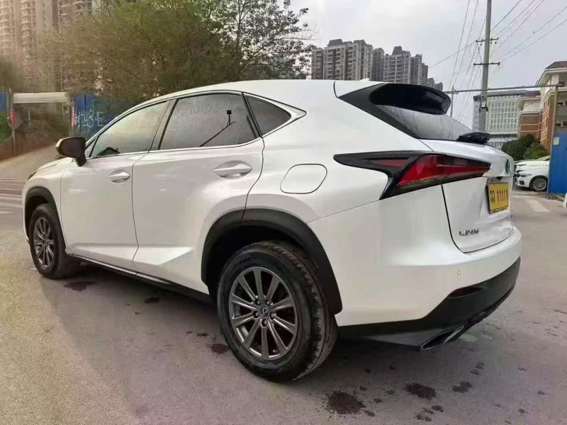 汕头18年雷克萨斯NX7