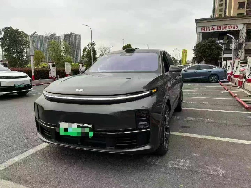 重庆25年理想L71