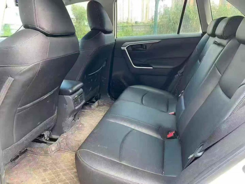 鄂州24年丰田RAV44