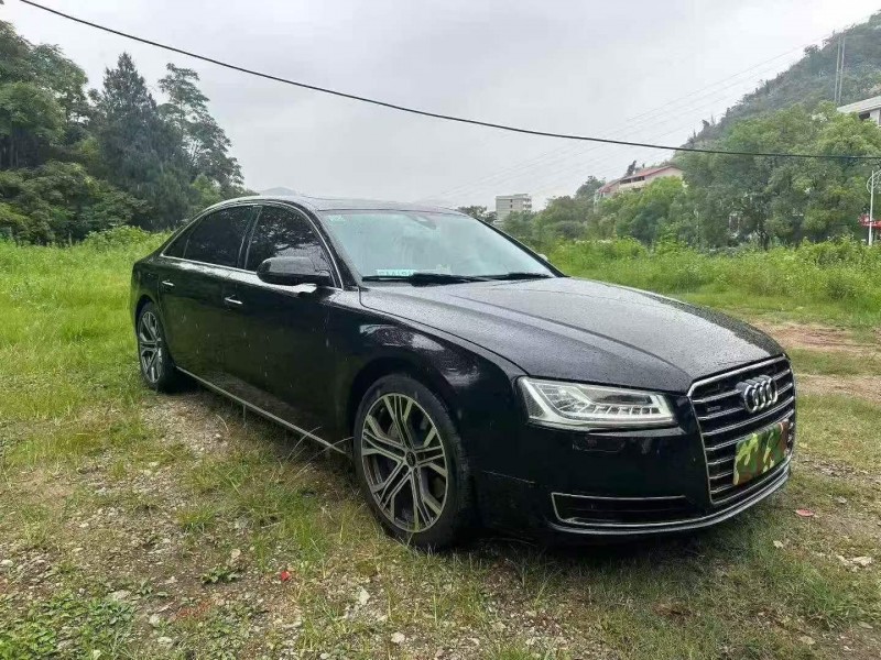 岳陽16年奧迪A8L2
