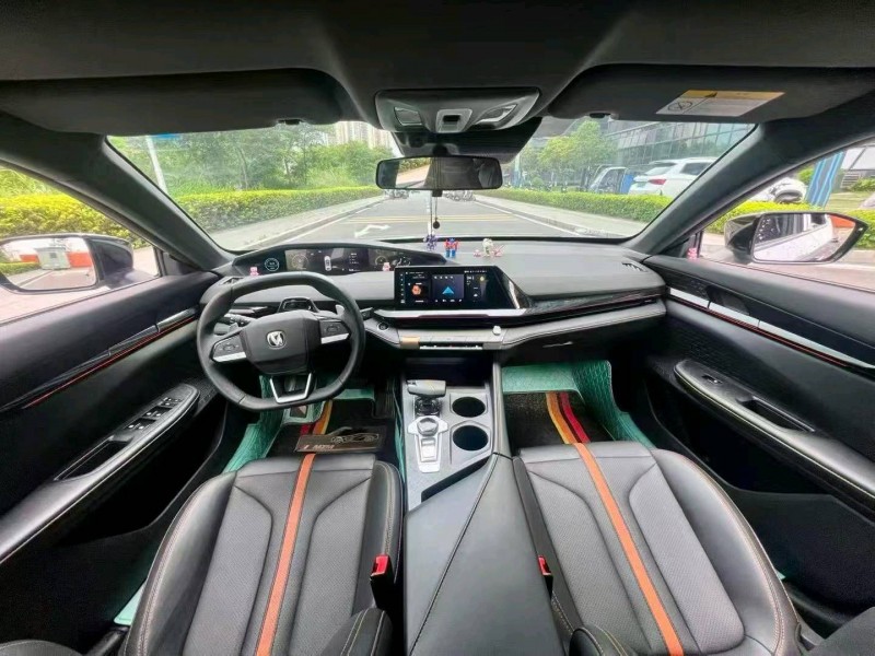 東莞24年長安汽車UNI4